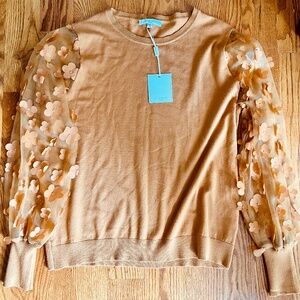 NWT Siani Milano butterscotch lightweight sweater